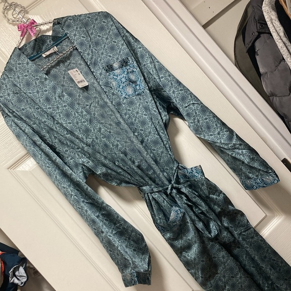 Free People Intimately Robe - Picture 2 of 6